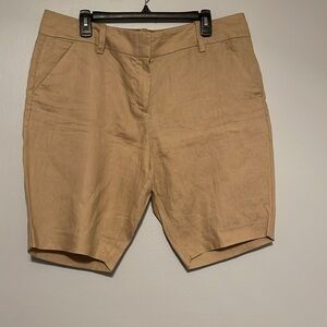 NWT size 16 mid rise linen Bermuda shorts tan